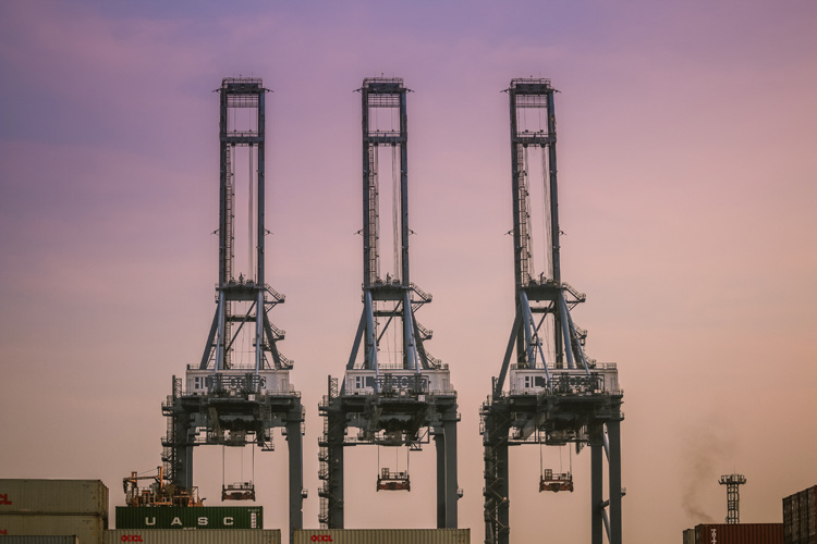 汽車進(jìn)口貨物報(bào)關(guān)單 汽車進(jìn)口貨物報(bào)關(guān)單