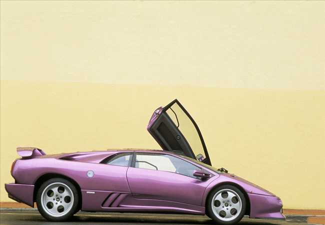 汽車報關(guān)公司